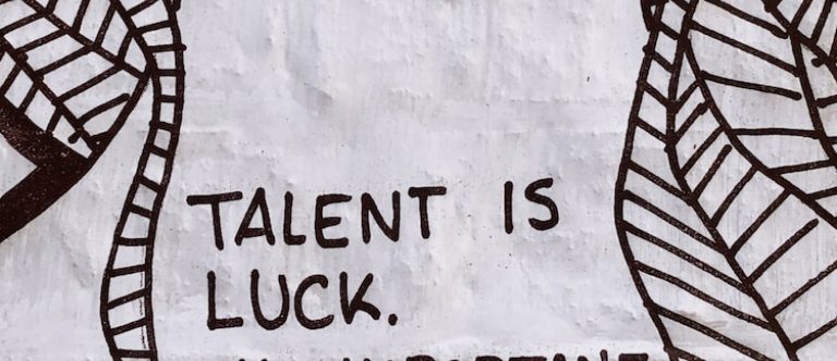 「TALENT IS LUCK, THE IMPORTANT THING IN LIFE IS COURAGE」藝術思想訪談